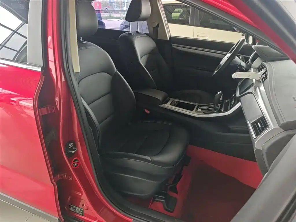 Geely Emgrand GS 2019 — фото 25