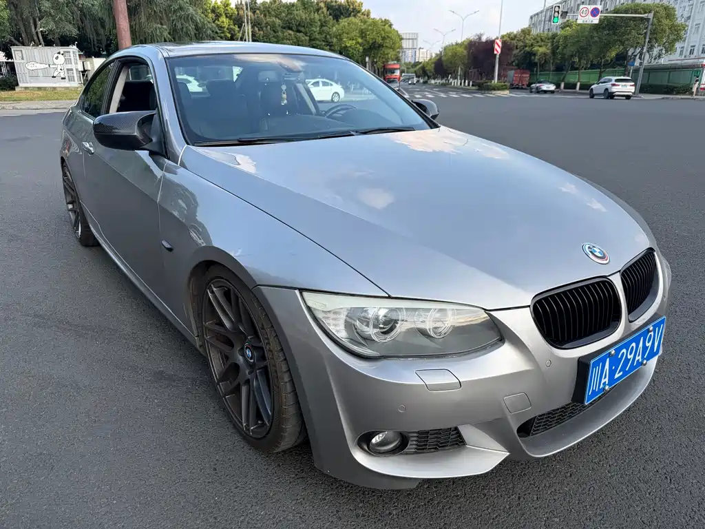 BMW 3 Series 2011