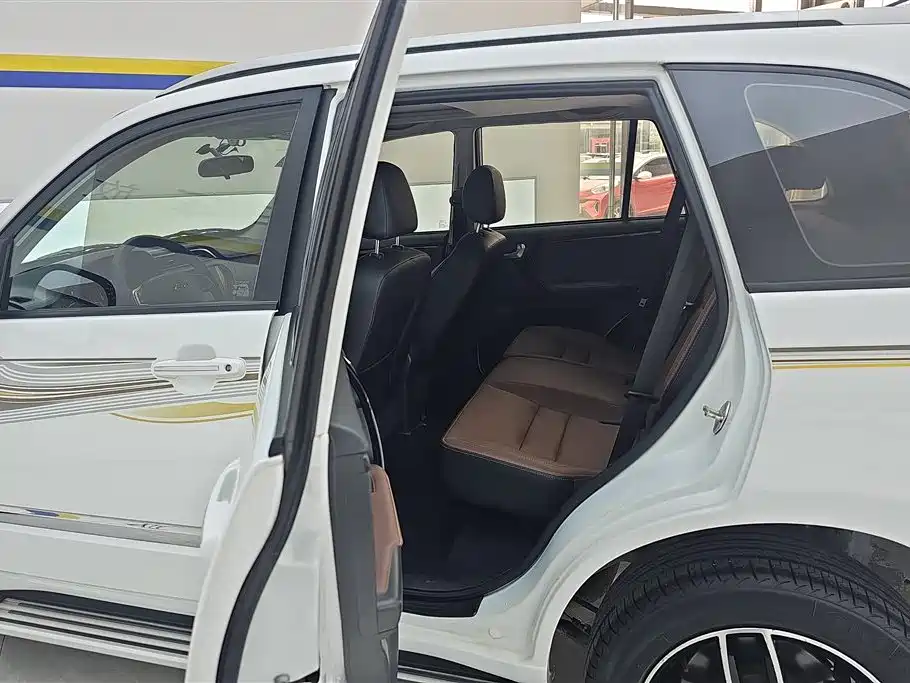 Chery Tiggo 3 2018 — фото 11