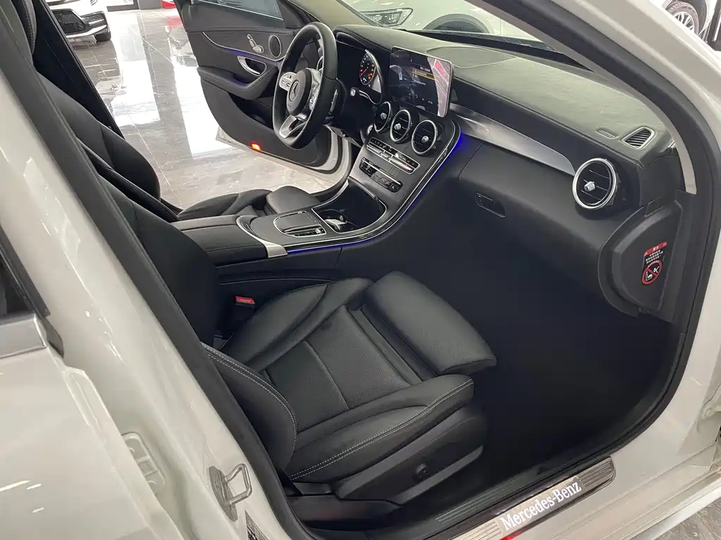Mercedes-Benz C-Class 2020