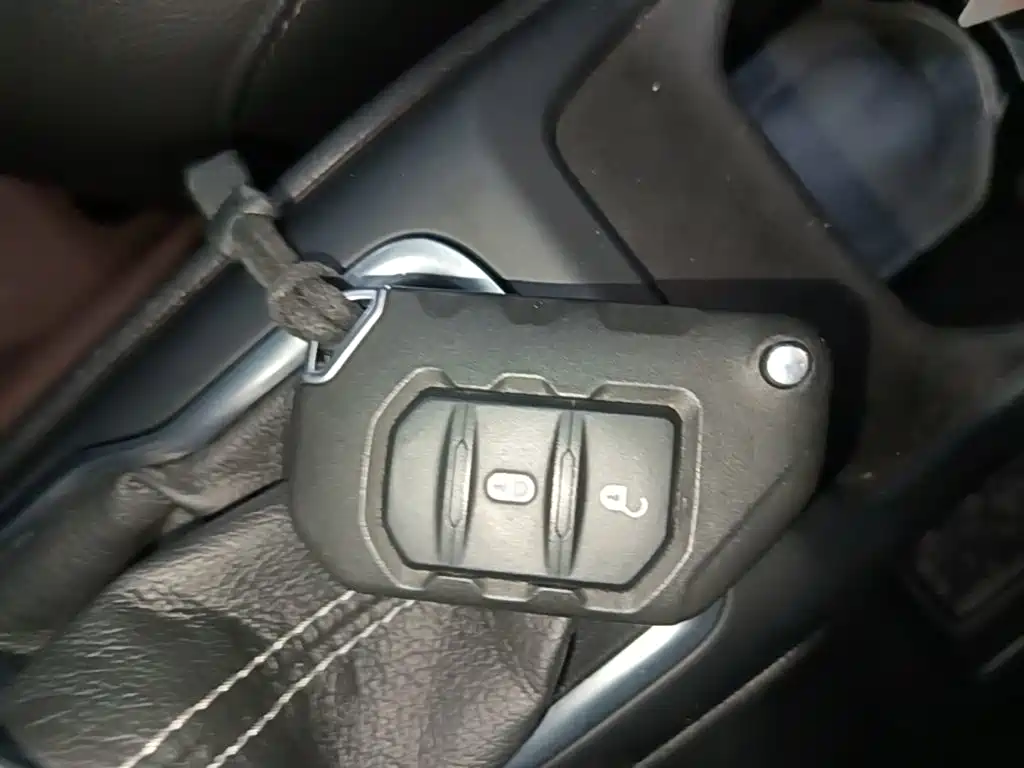 Jeep Wrangler PHEV 2021 — фото 17