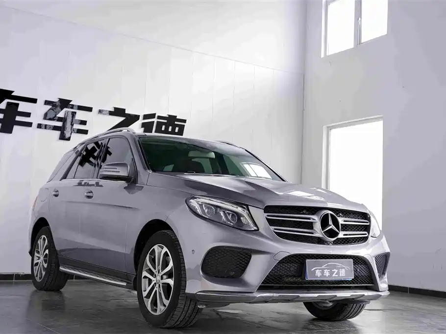 Mercedes-Benz GLE 2016