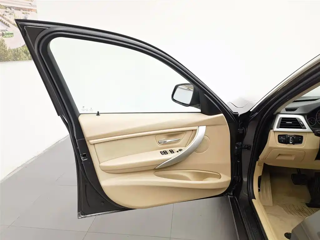 BMW 3 Series 2015 — фото 8