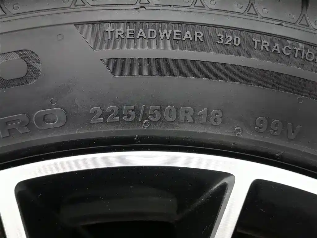 BYD Seal 07 DM-i 2025 — фото 24