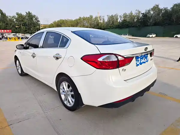 Kia K3 2016