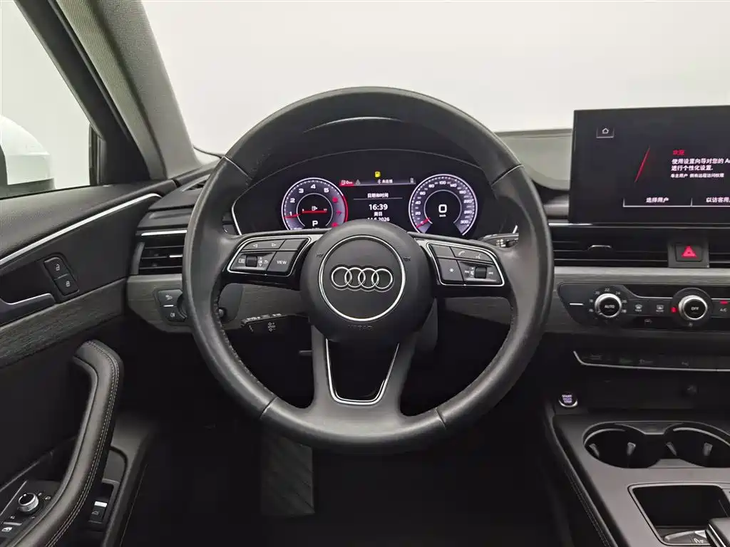 Audi A4L 2022 — фото 11