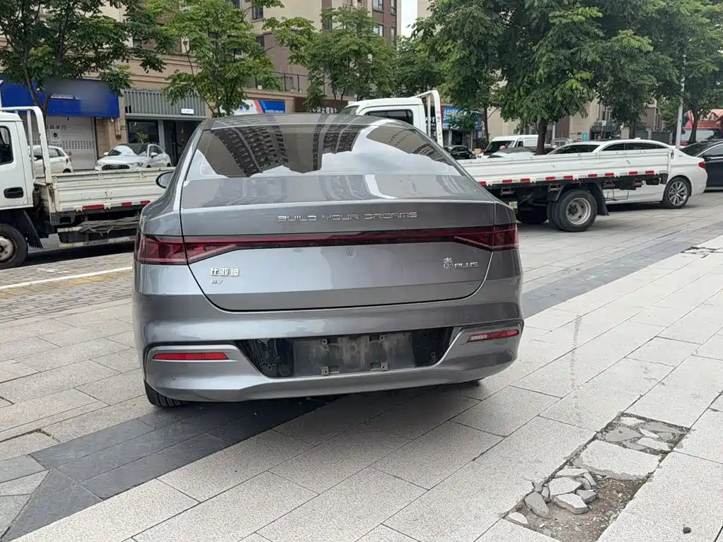 BYD Qin PLUS 2022 — фото 11