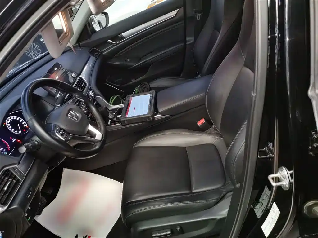 Honda Accord 2020 — фото 15
