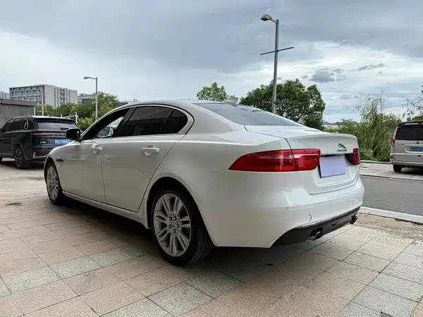 Jaguar XEL 2019