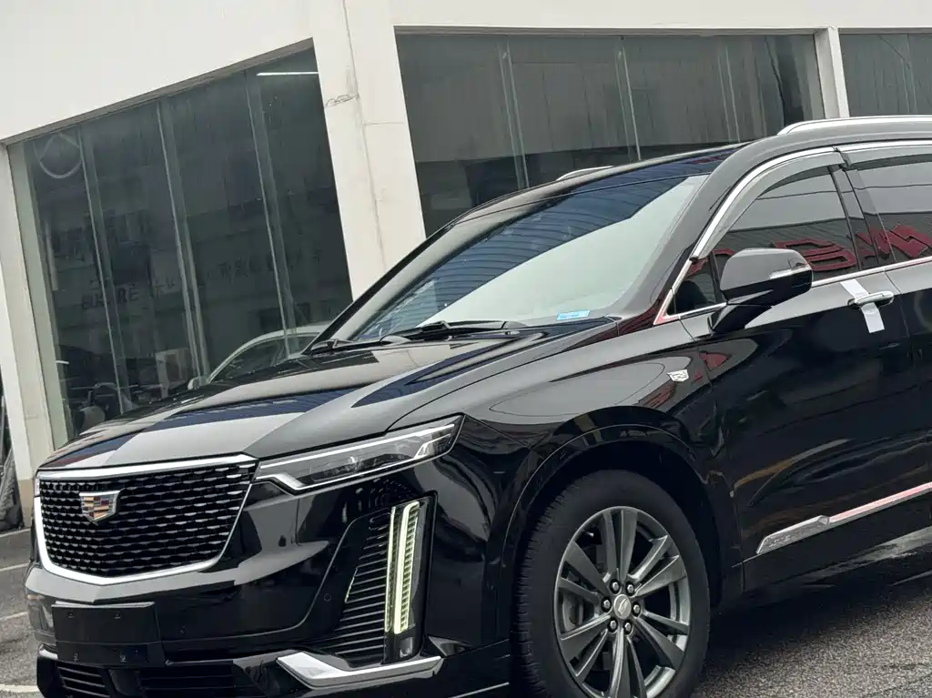 Cadillac XT6 2020 — фото 8