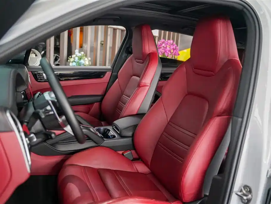 Porsche Cayenne 2018 — фото 12