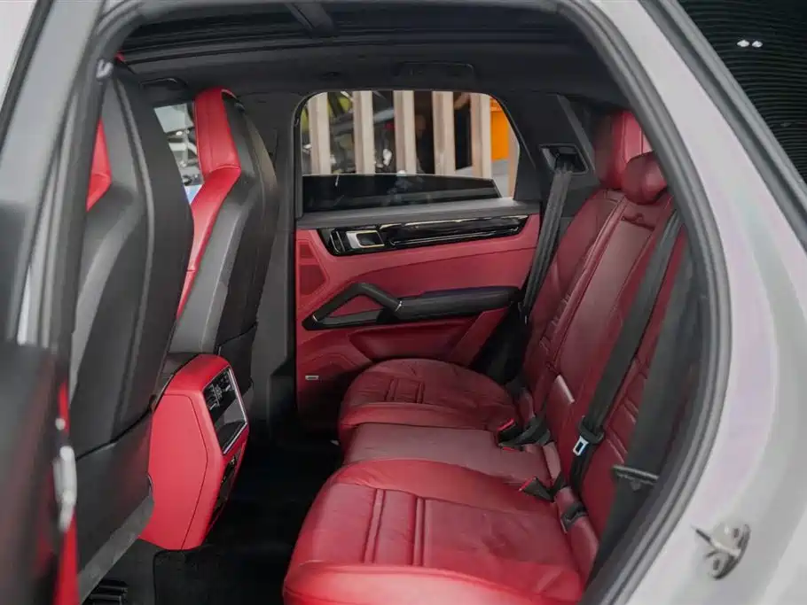 Porsche Cayenne 2018 — фото 10