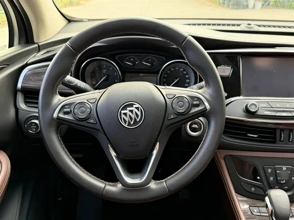 Buick Envision Plus 2017 — фото 22