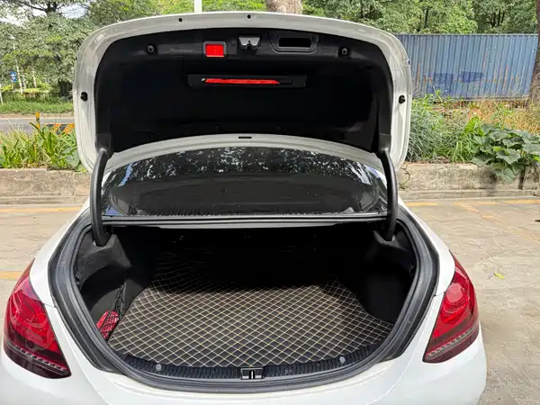 Mercedes-Benz C-Class 2020