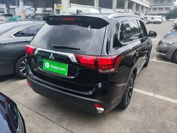 Mitsubishi Outlander 2019