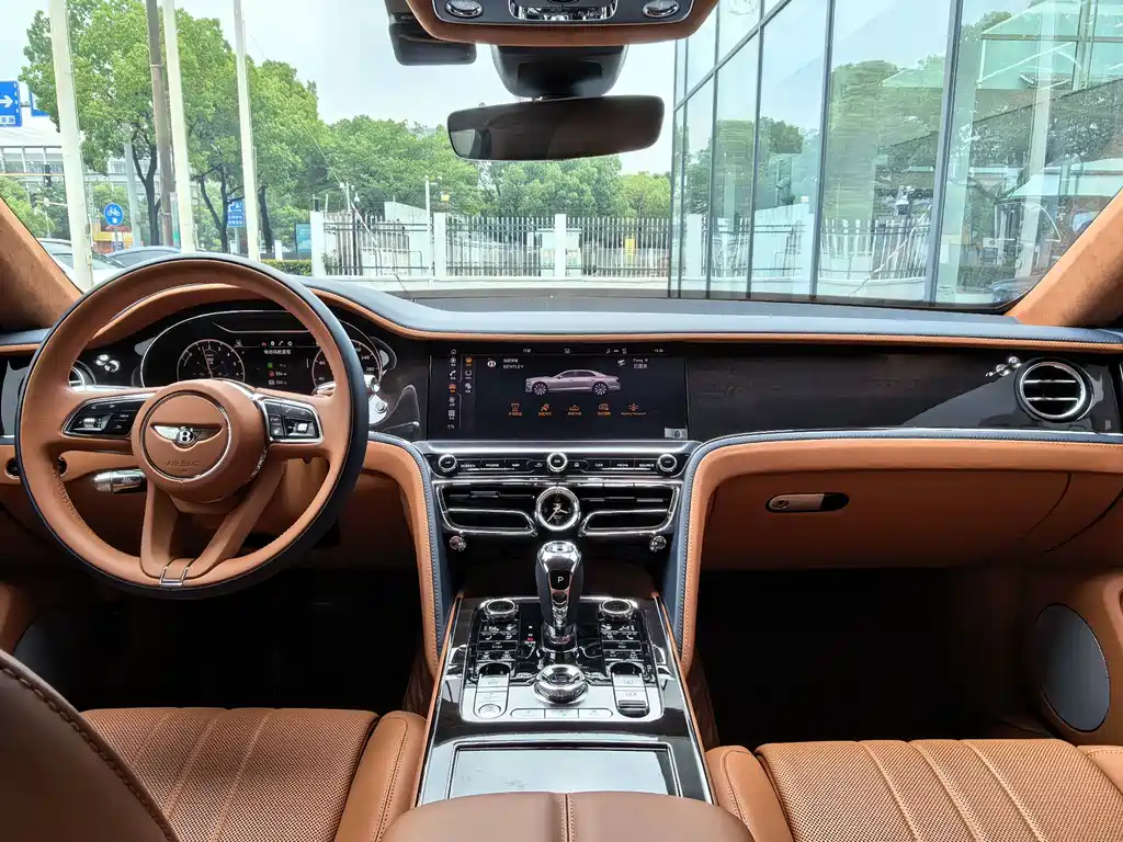 Bentley Flying Spur PHEV 2022 — фото 13