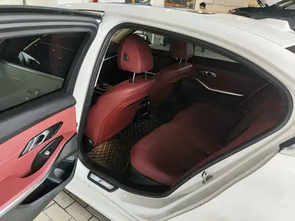 BMW 3 Series 2023