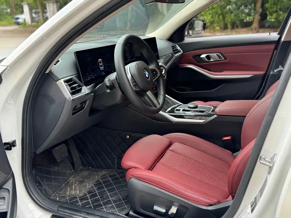 BMW 3 Series 2023 — фото 10