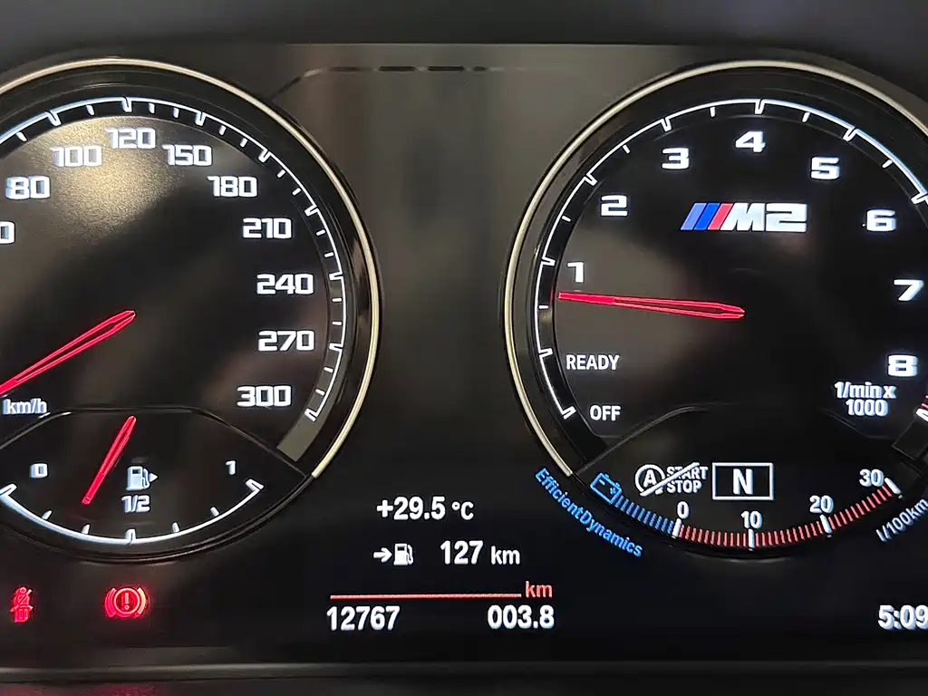 BMW M2 2019 — фото 11