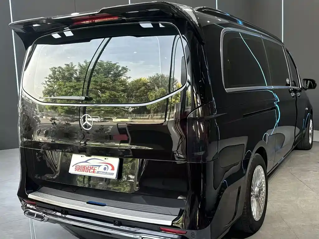 Mercedes-Benz Vito 2024 — фото 6