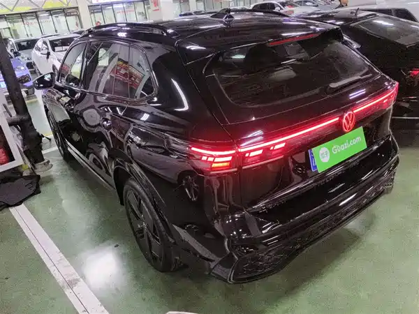 Volkswagen Tiguan L 2024