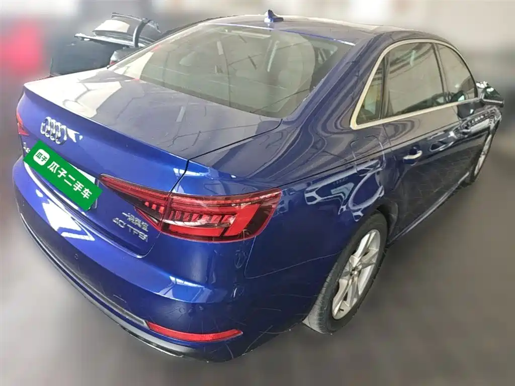 Audi A4L 2020 — фото 12