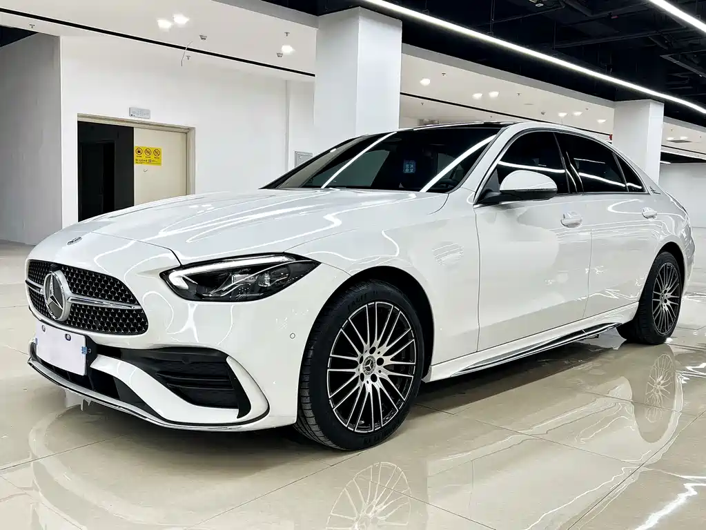 Mercedes-Benz C-Class 2022