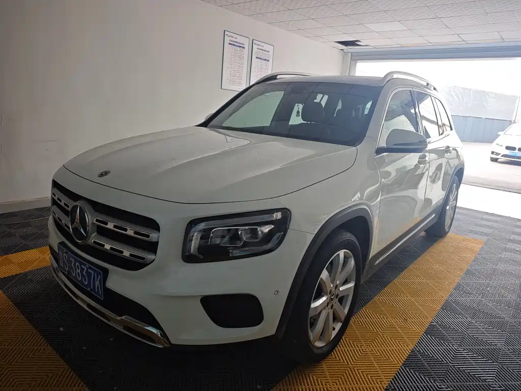 Mercedes-Benz GLB 2020 — фото 1