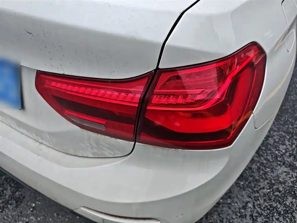 BMW 1 Series 2019 — фото 23