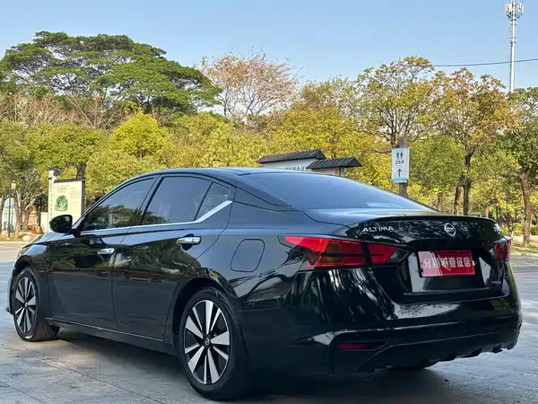 Nissan Teana 2021