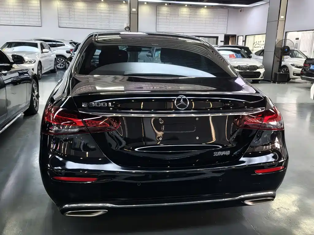 Mercedes-Benz E-Class 2023