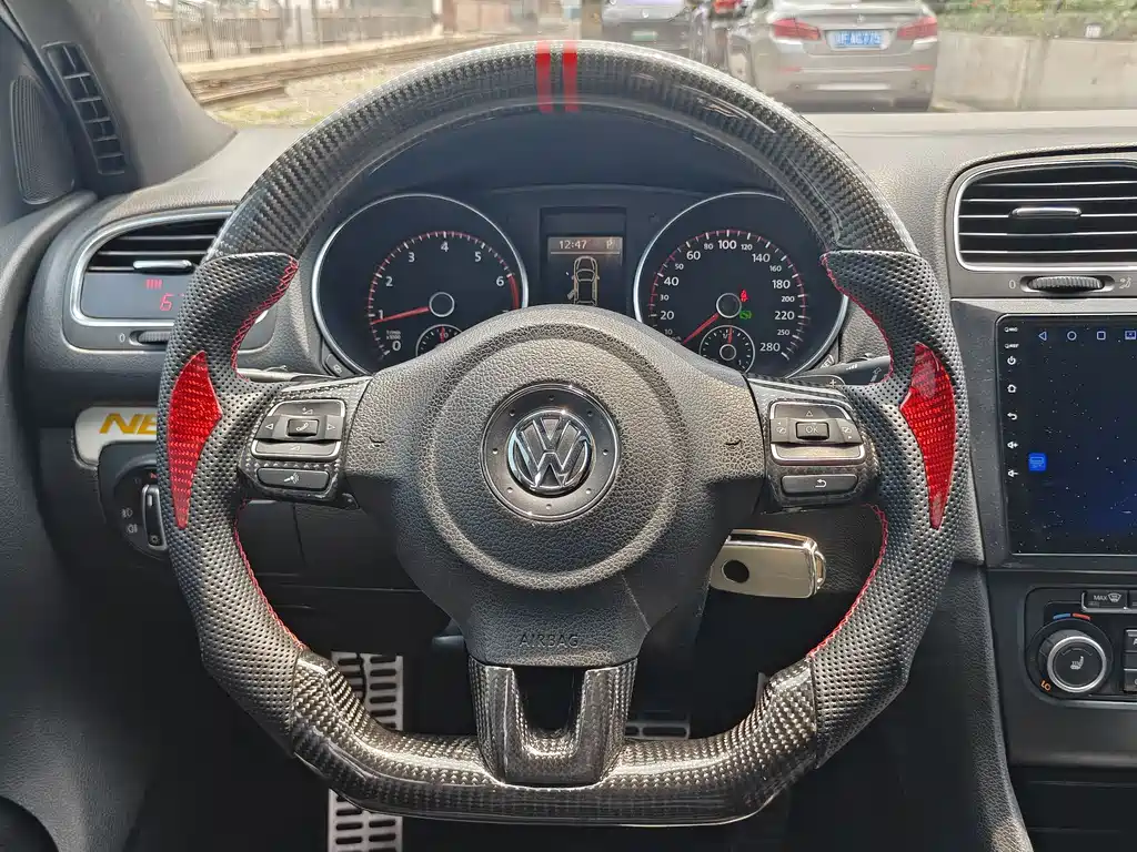 Volkswagen Golf GTI 2012 — фото 15
