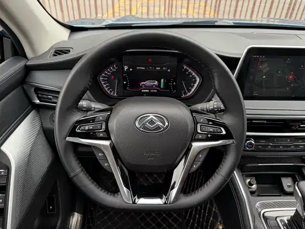 Maxus D90 2017