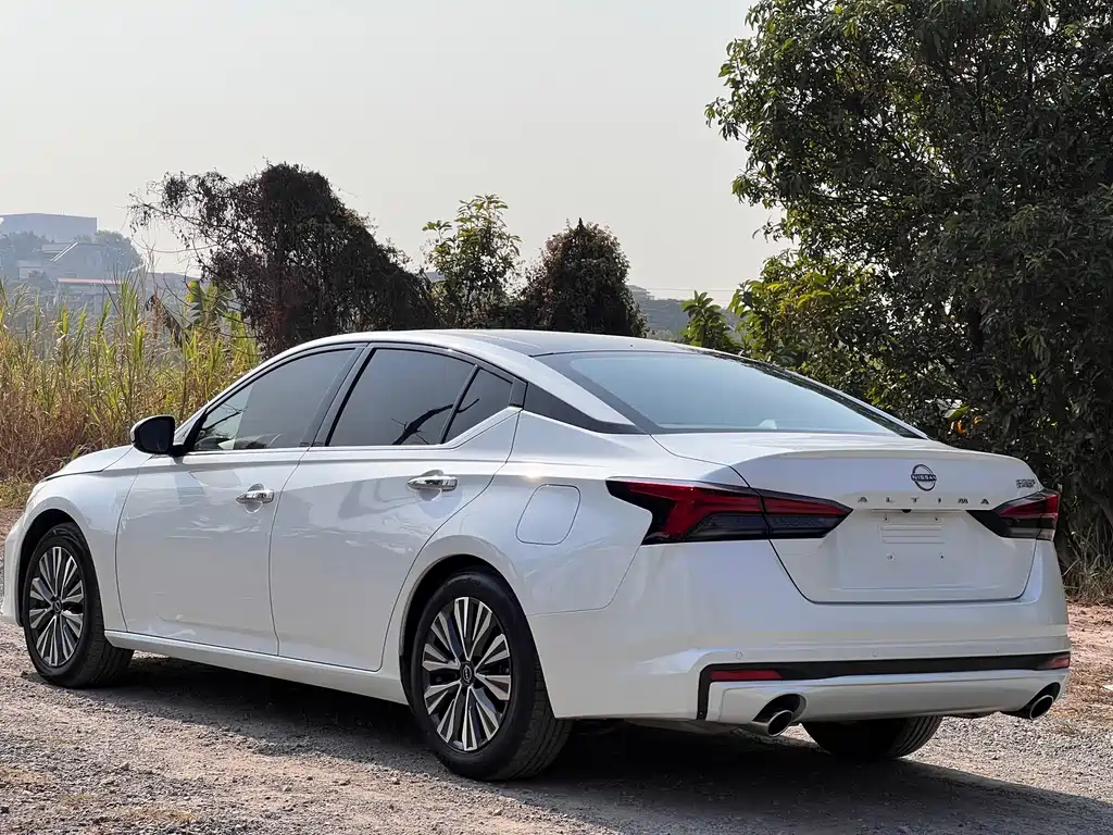 Nissan Teana 2023 — фото 12