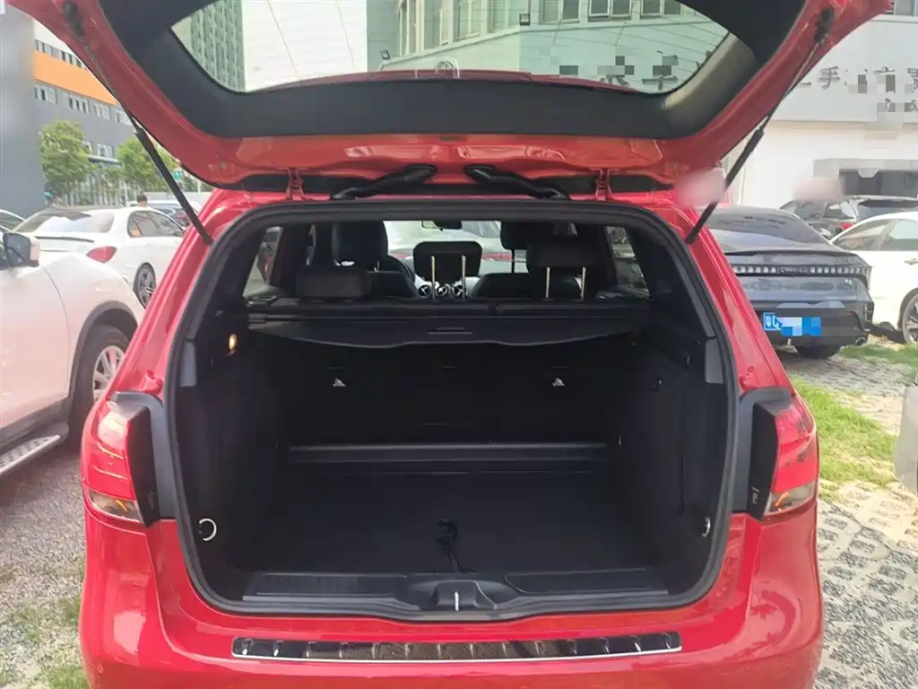 Mercedes-Benz B-Class 2017 — фото 15