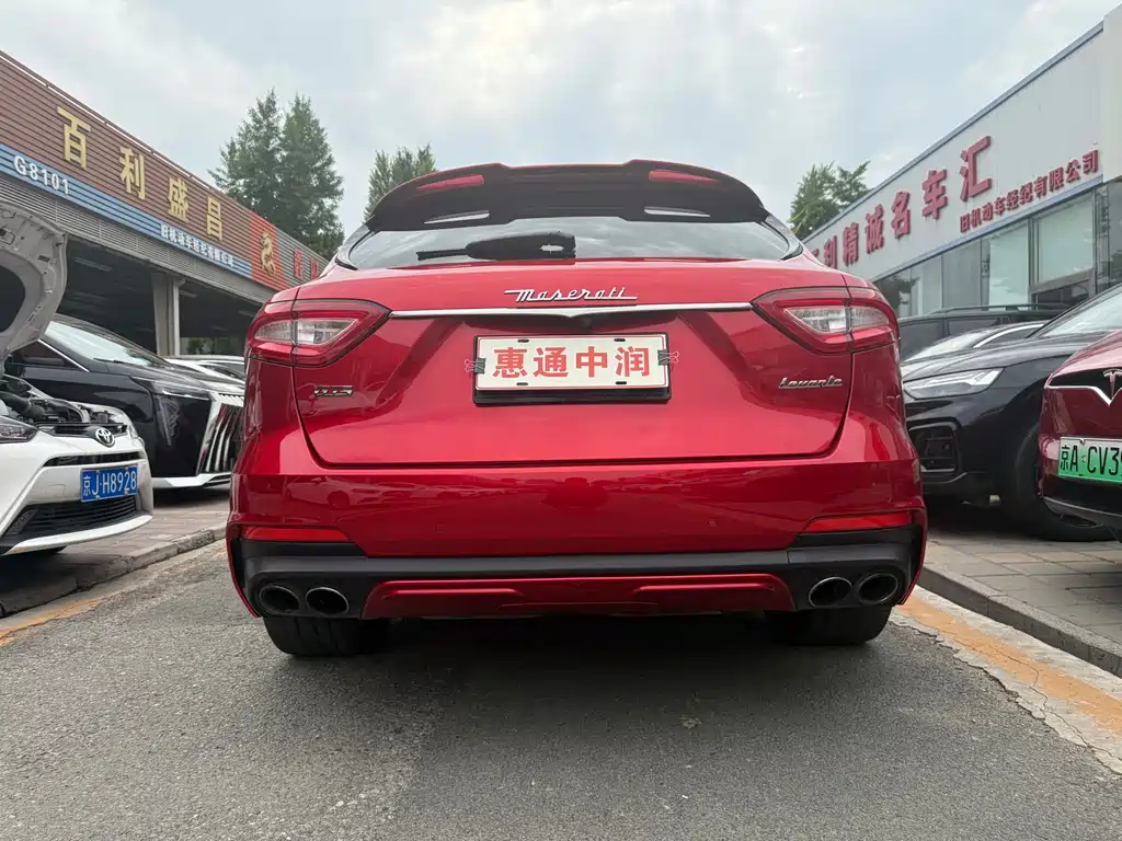 Maserati Levante 2019 — фото 29