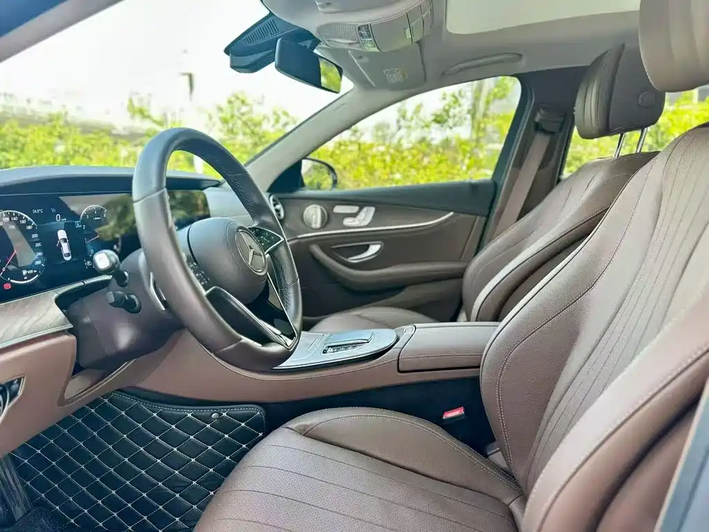 Mercedes-Benz E-Class 2021 — фото 4