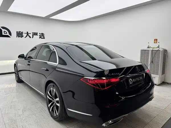 Mercedes-Benz S-Class 2022