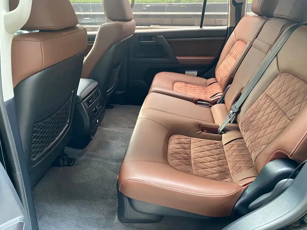 Toyota Land Cruiser 2019 — фото 22