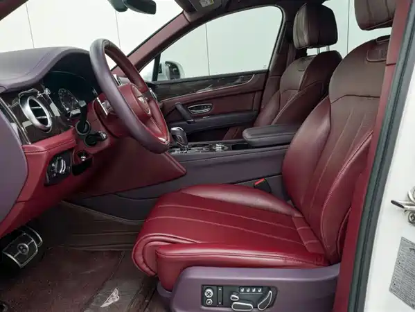 Bentley Bentayga Plug-In Hybrid 2019