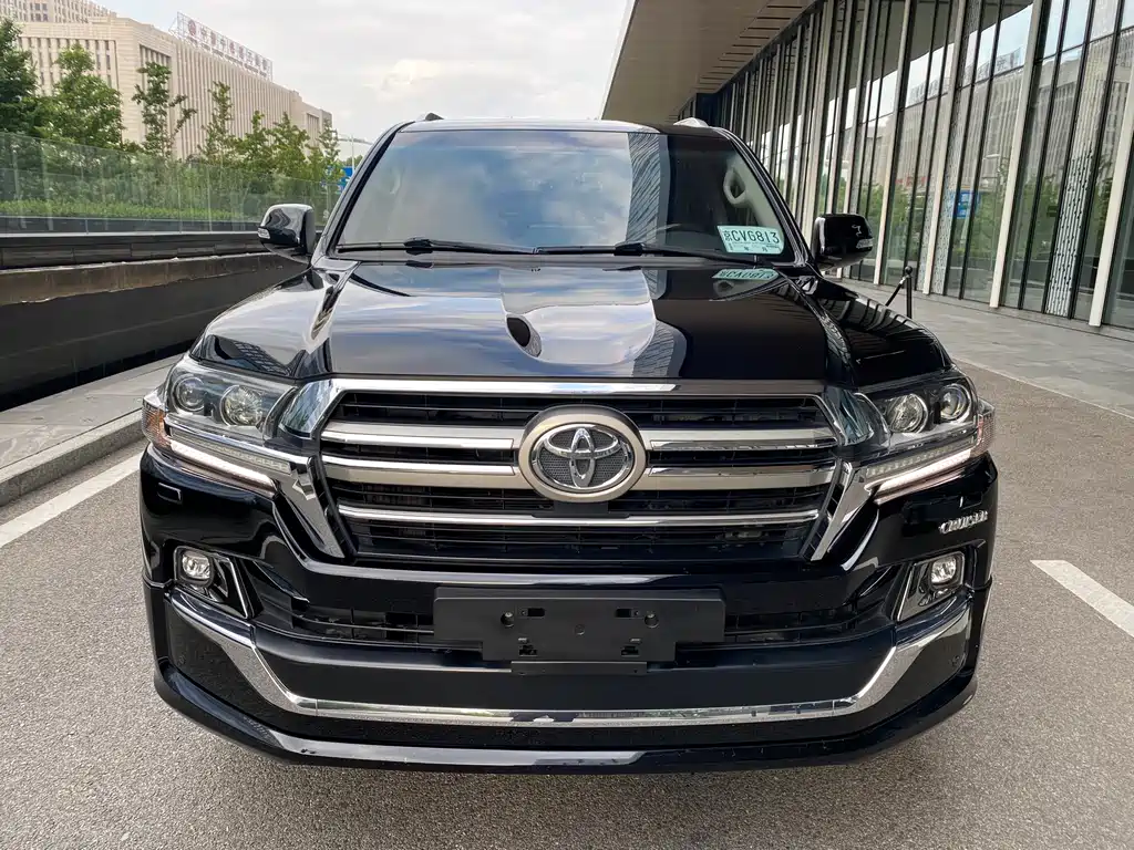 Toyota Land Cruiser 2019 — фото 6