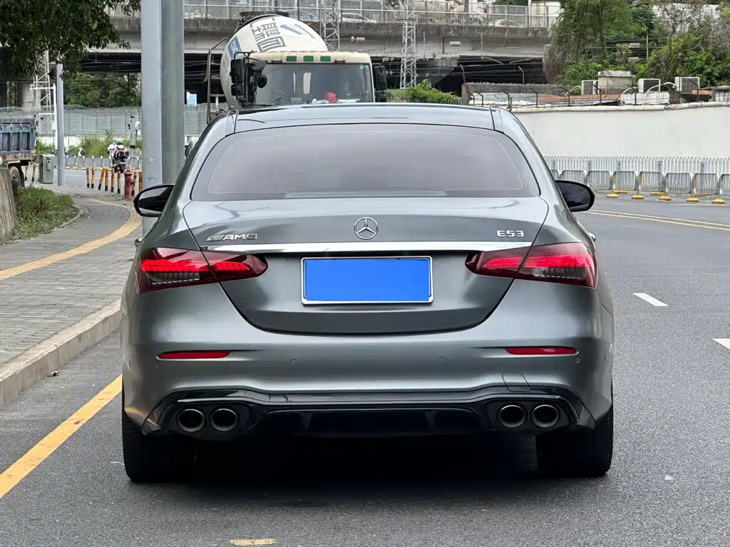 Mercedes-Benz E-Class AMG 2023 — фото 20