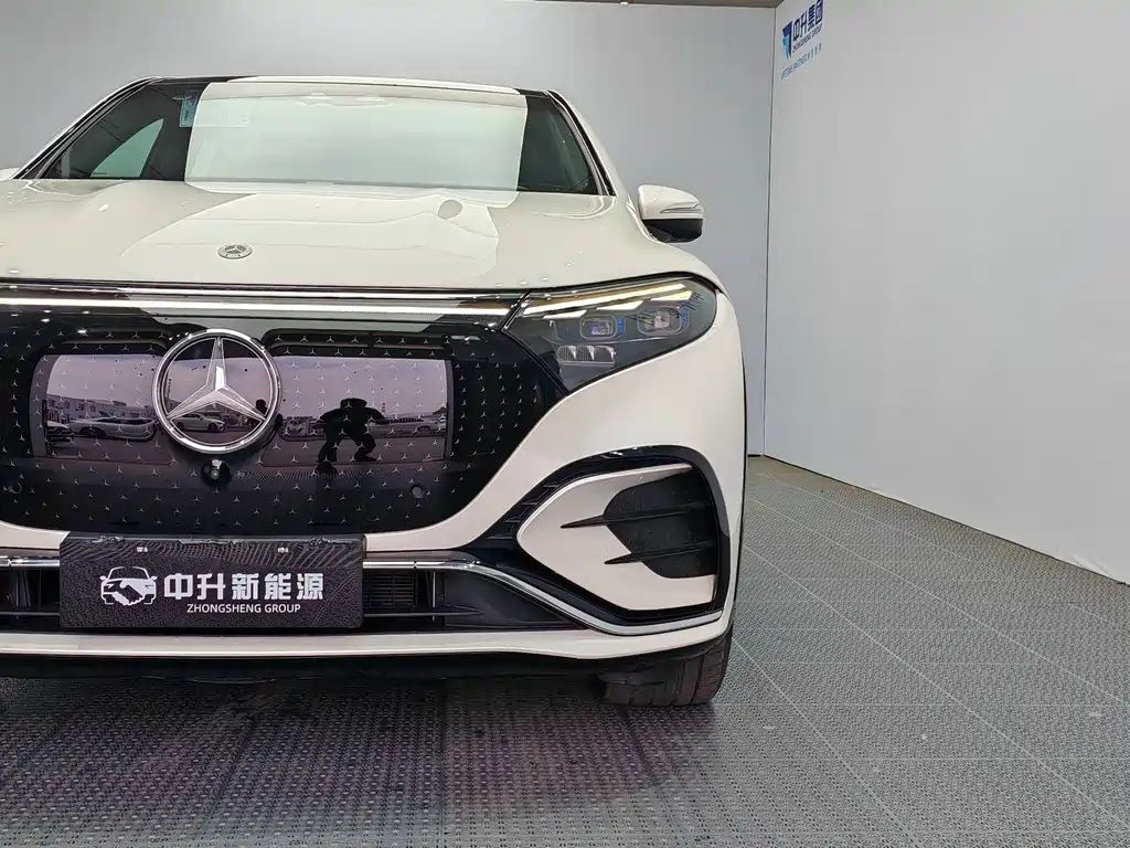 Mercedes-Benz EQS SUV 2025 — фото 20