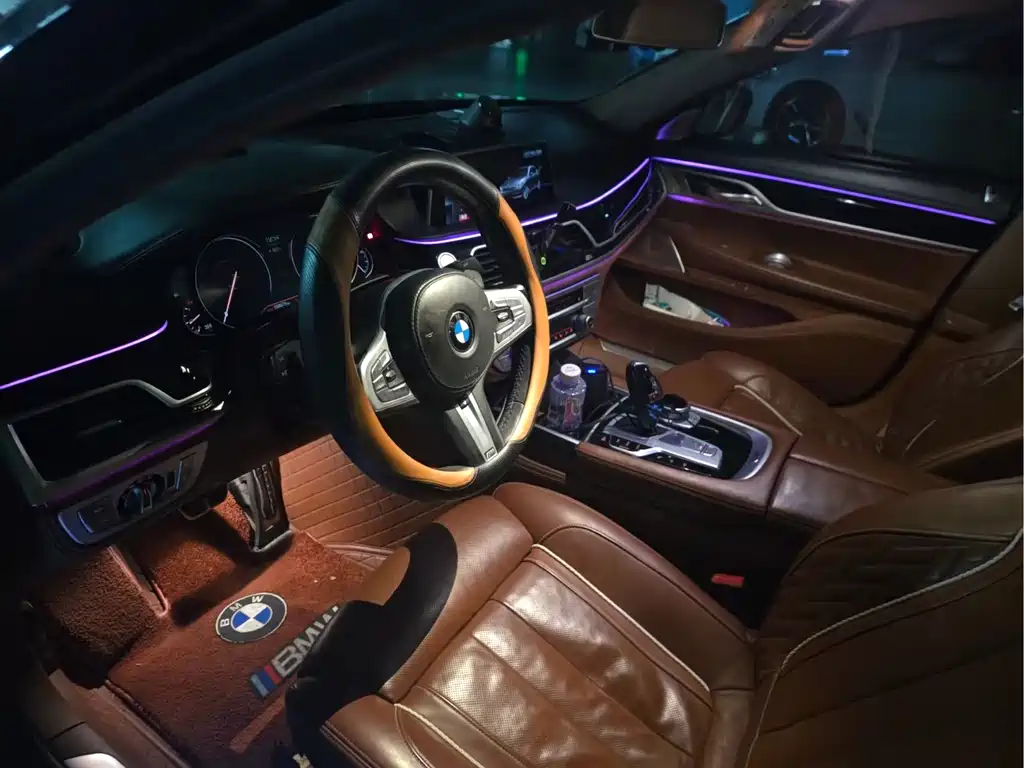 BMW 7 Series 2019 — фото 9