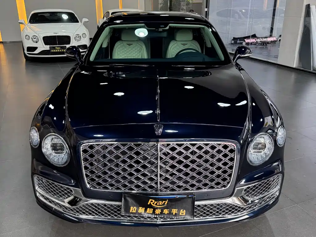 Bentley Flying Spur 2014 — фото 1