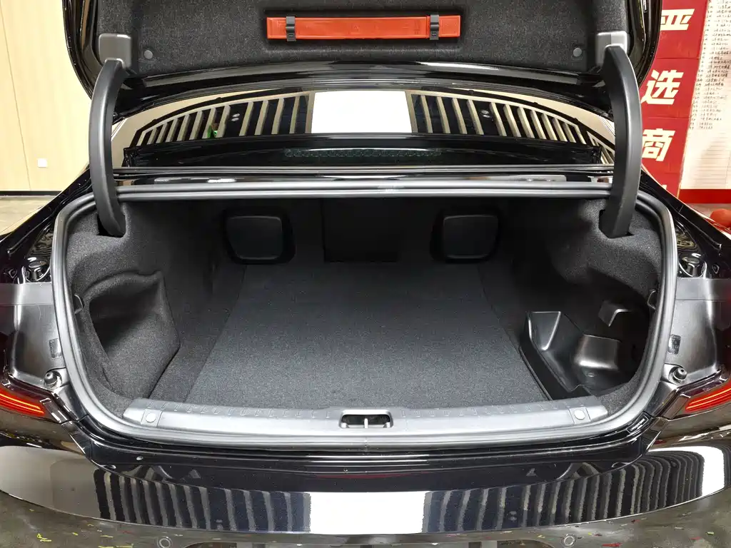 Volvo S90 PHEV 2023 — фото 24