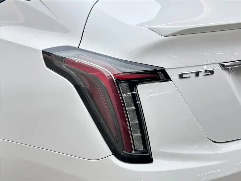 Cadillac CT5 2020 — фото 20