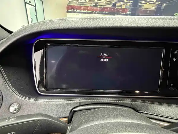 Mercedes-Benz S-Class 2015