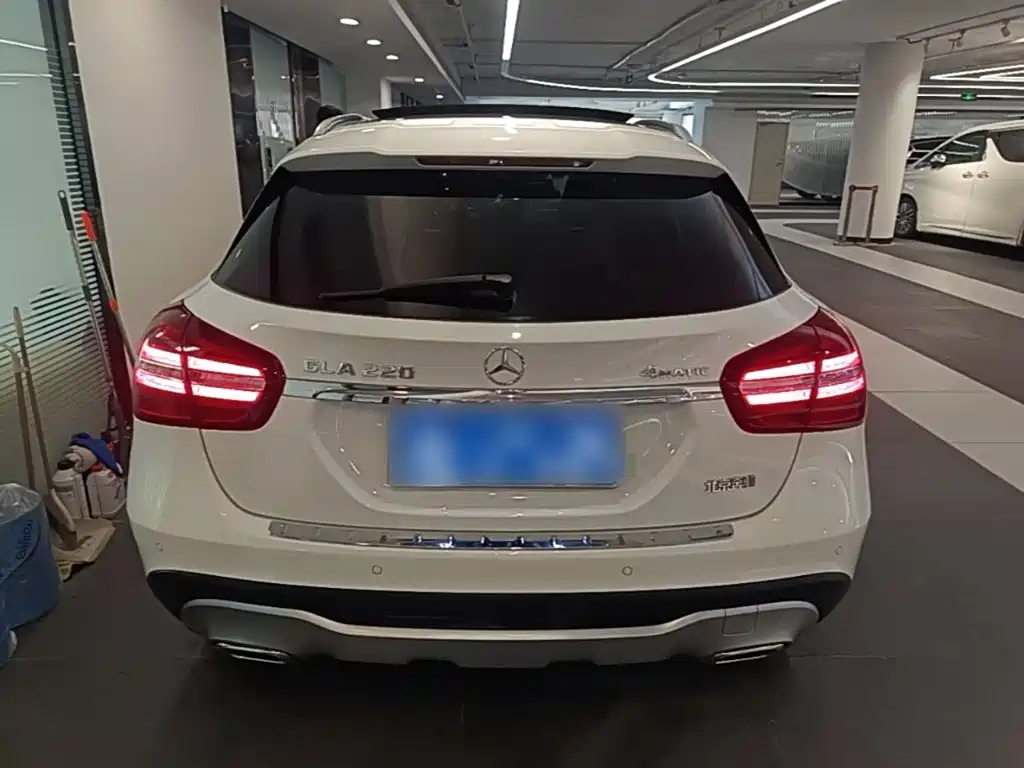 Mercedes-Benz GLA 2017