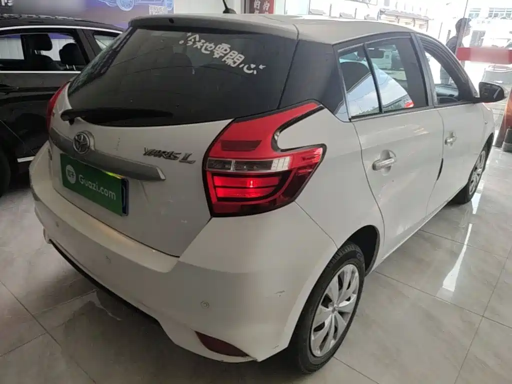 Toyota Yaris L 2017